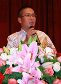 王继承副理事长宣读《海南省宋庆龄基金会章程》